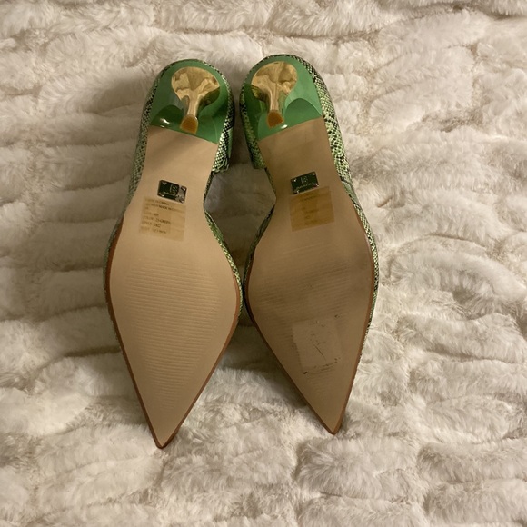 Bakers Green Snake skin print pointed toe heels - Picture 4 of 4